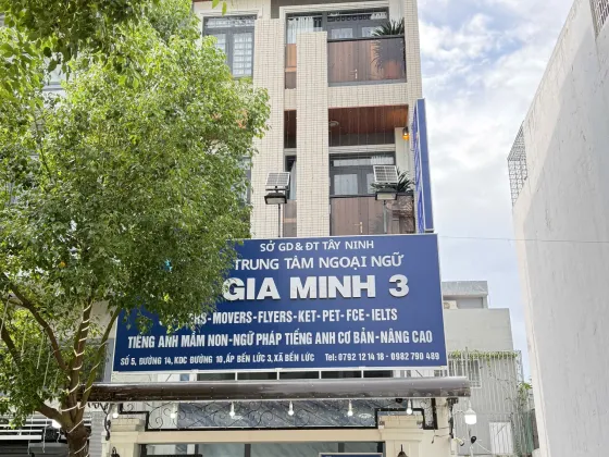 Mặt tiền và biển hiệu Gia Minh 3 tại Cơ sở 3